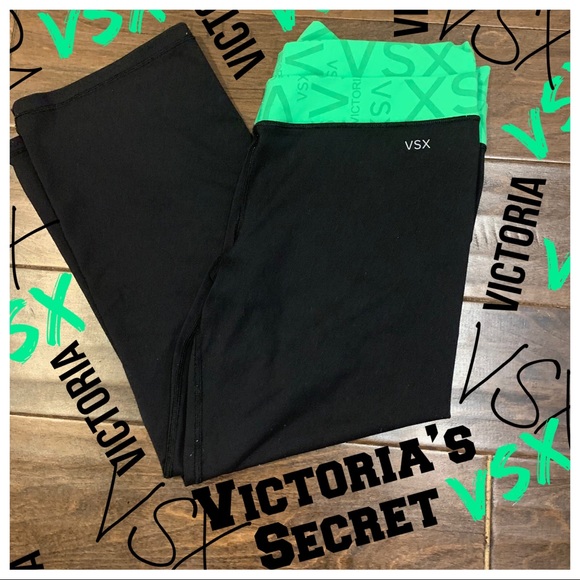 Victoria's Secret Pants - Victoria Secret VSX crop workout pants MEDIUM